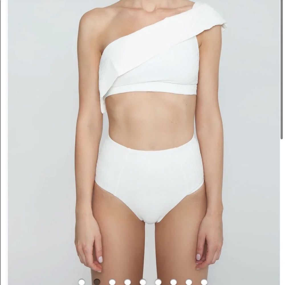 Amaio White Bikini Swim Joanne one shoulder Medium